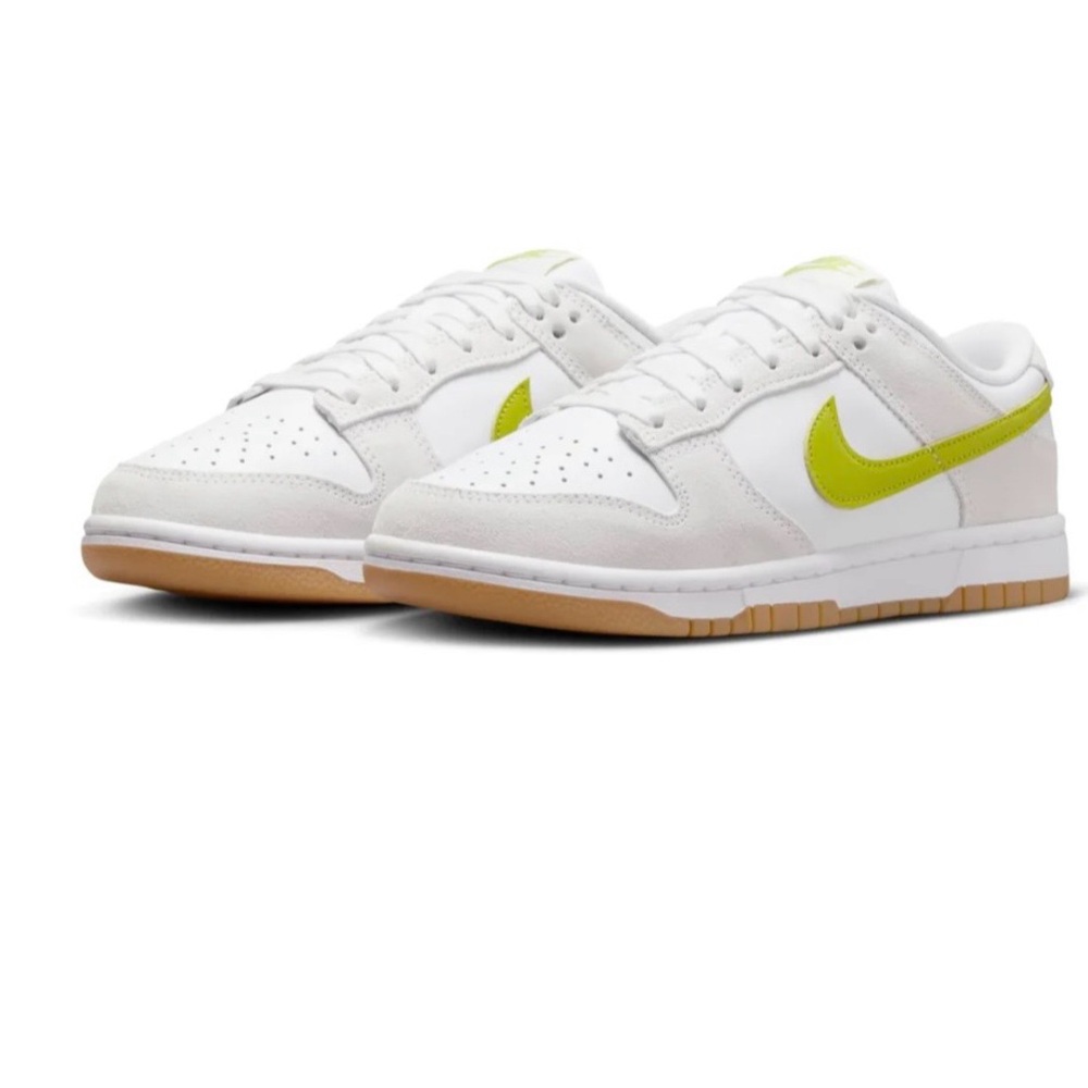 Women’s Nike Dunk Low Green White Gum Bottom New